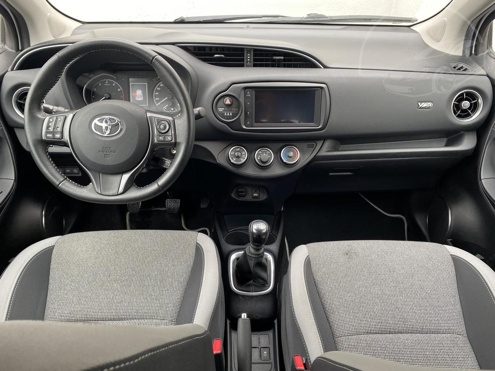 Toyota Yaris 1.5 VVT-i Serv.kniha, R