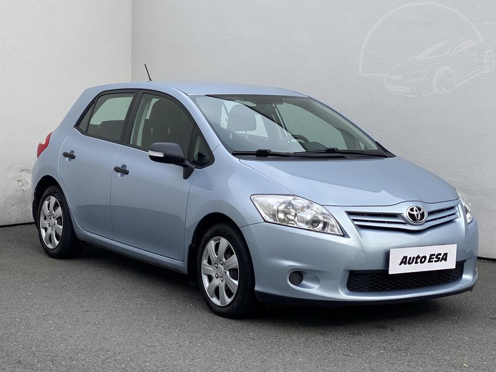 Toyota Auris 1.3 i, ČR