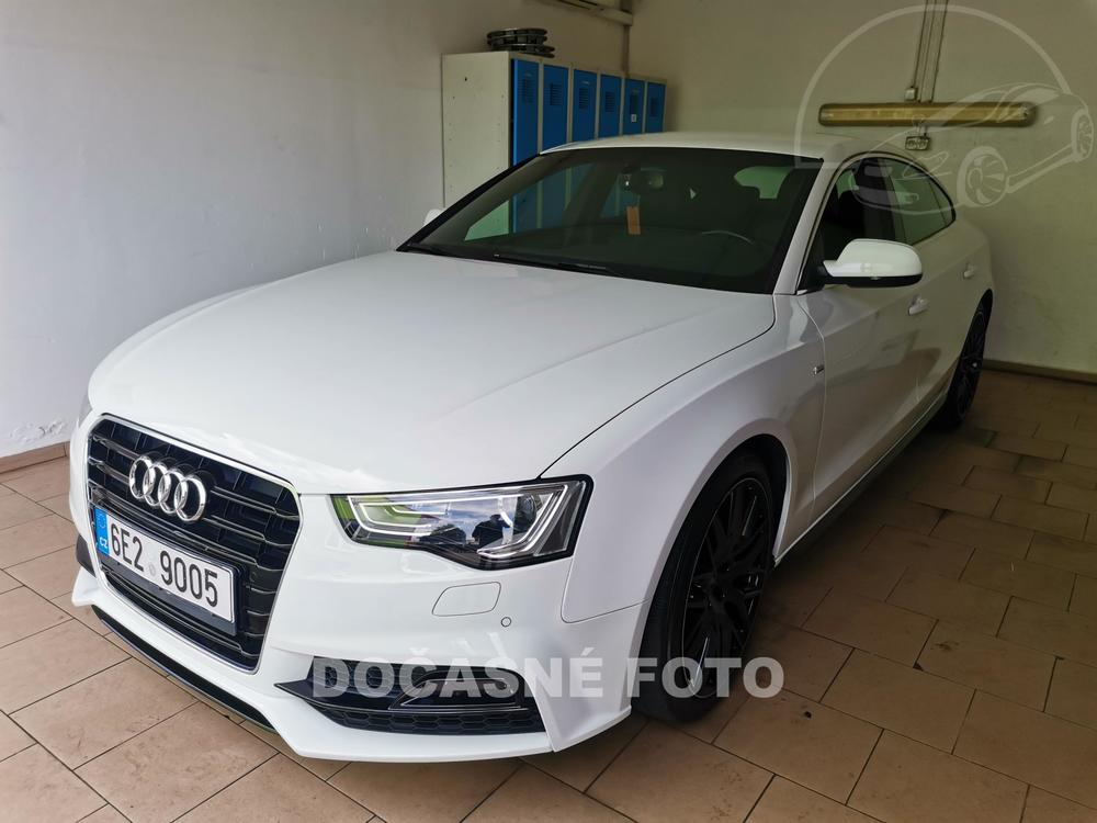 Audi A5 2.0 TDi, R