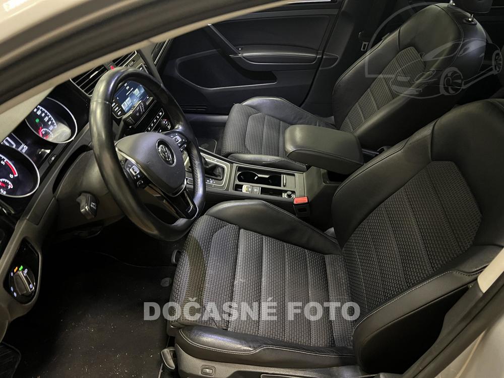 Volkswagen Golf 2.0 TDI, R