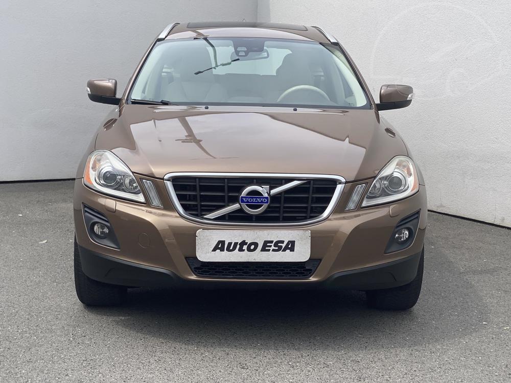 Volvo XC60 2.4 D Serv.kniha