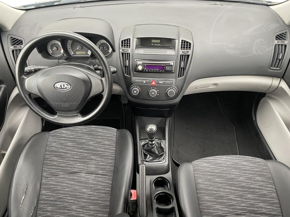 Kia Ceed 1.4 i, R