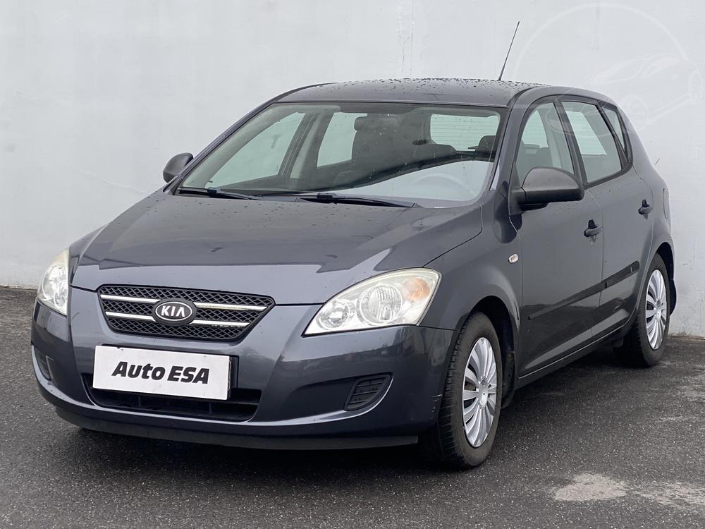 Kia Ceed 1.4 i, R