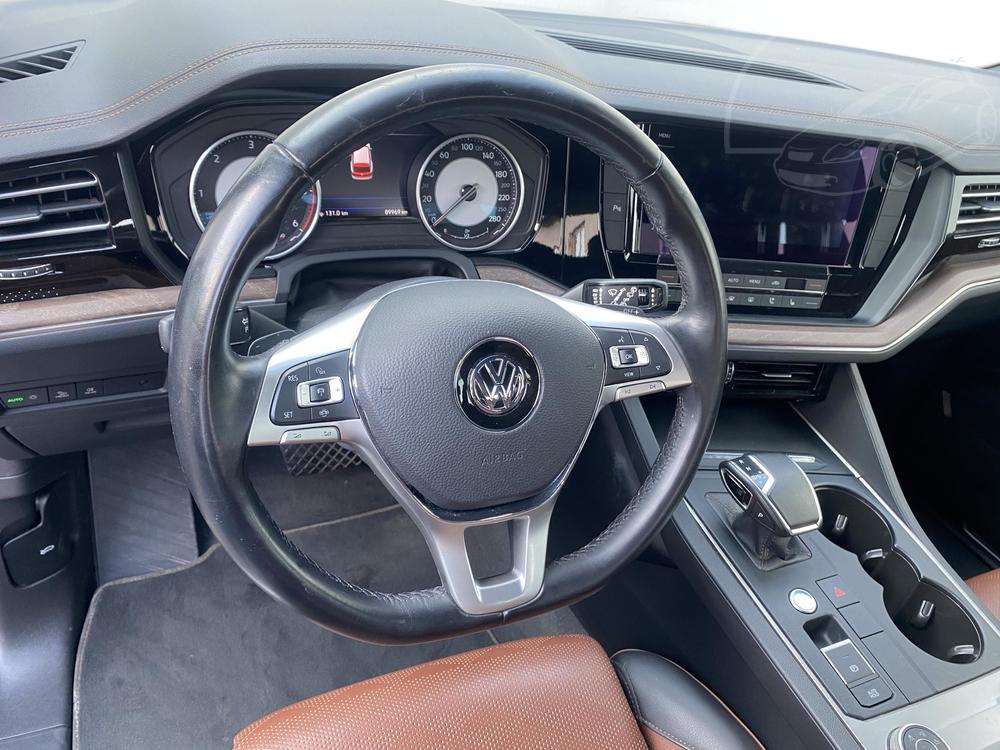 Volkswagen Touareg 3.0 TDi, R