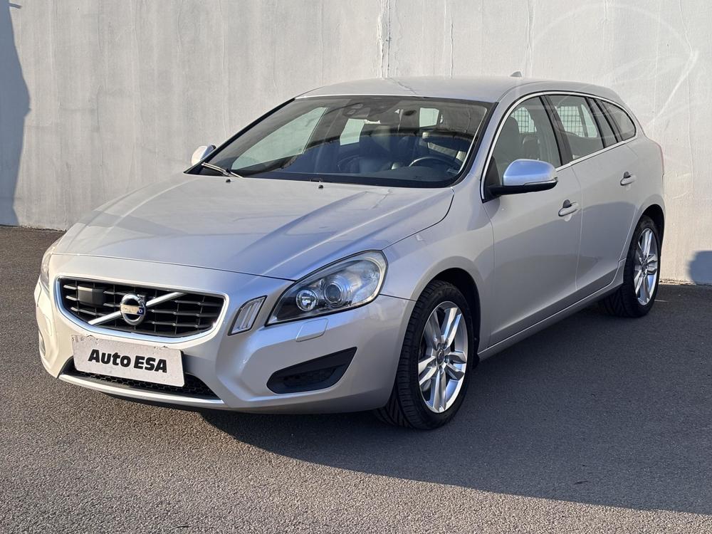 Volvo V60 2.4 D5