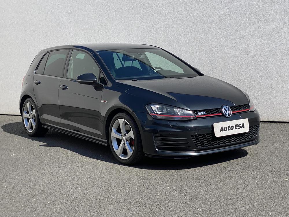 Volkswagen Golf 2.0 TSi