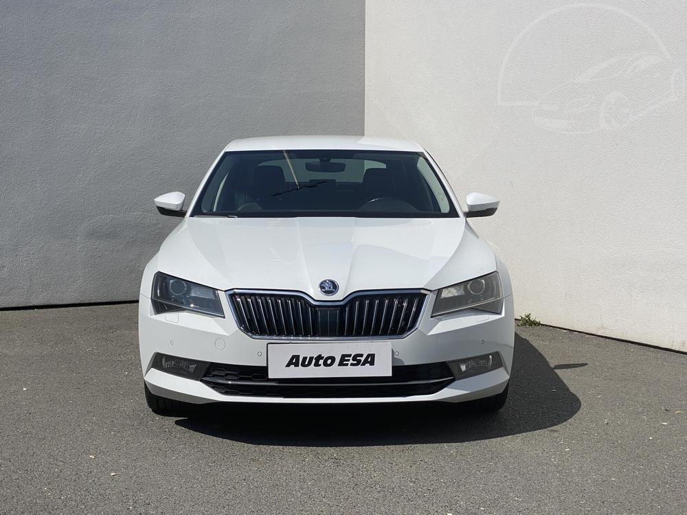 koda Superb III 2.0 TDi 1.maj Serv.kniha