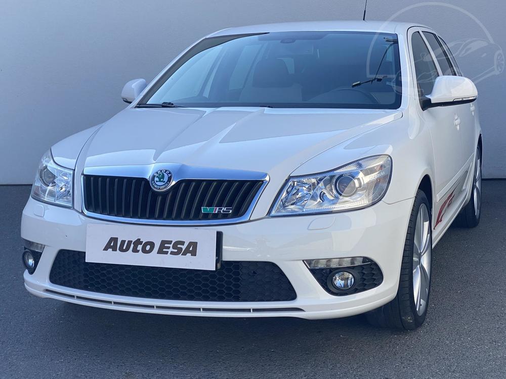 koda Octavia II 2.0 TSi Serv.kniha