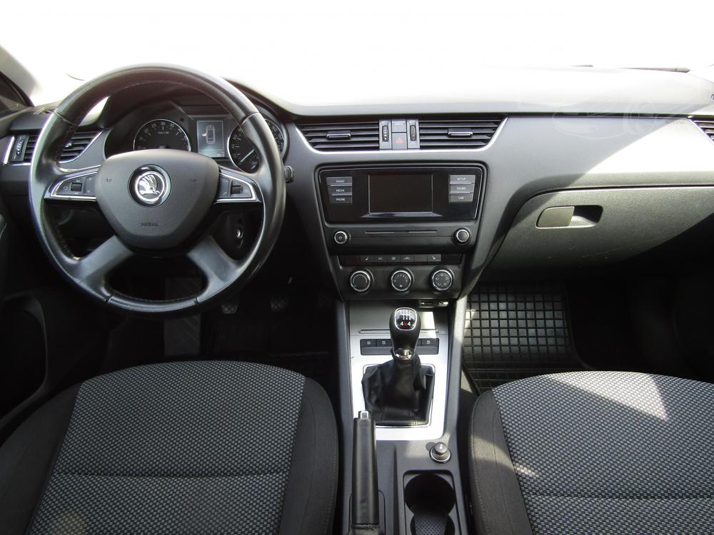 koda Octavia III 1.6 TDi, R