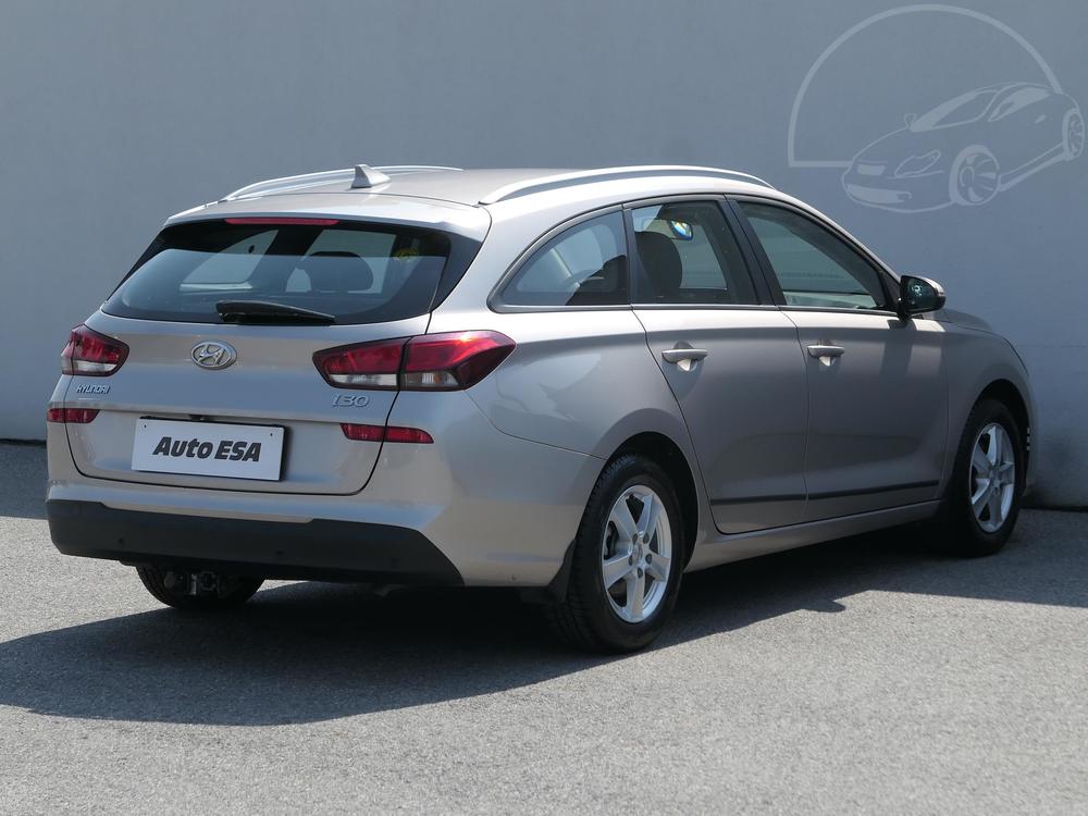 Hyundai i30 1.4 CVVT Serv.kniha, R