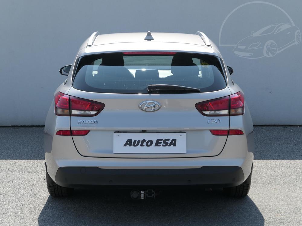 Hyundai i30 1.4 CVVT Serv.kniha, R