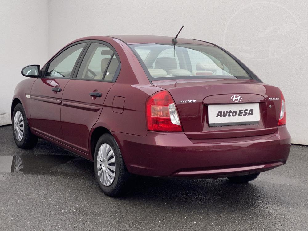 Hyundai Accent 1.4 i, R