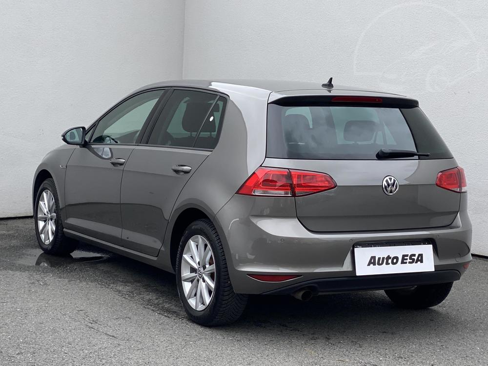 Volkswagen Golf 1.2 TSi Serv.kniha