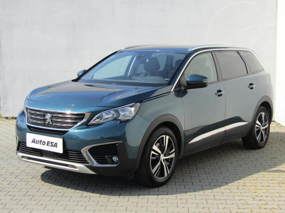 Peugeot 5008 1.5 HDi 1.maj Serv.kniha