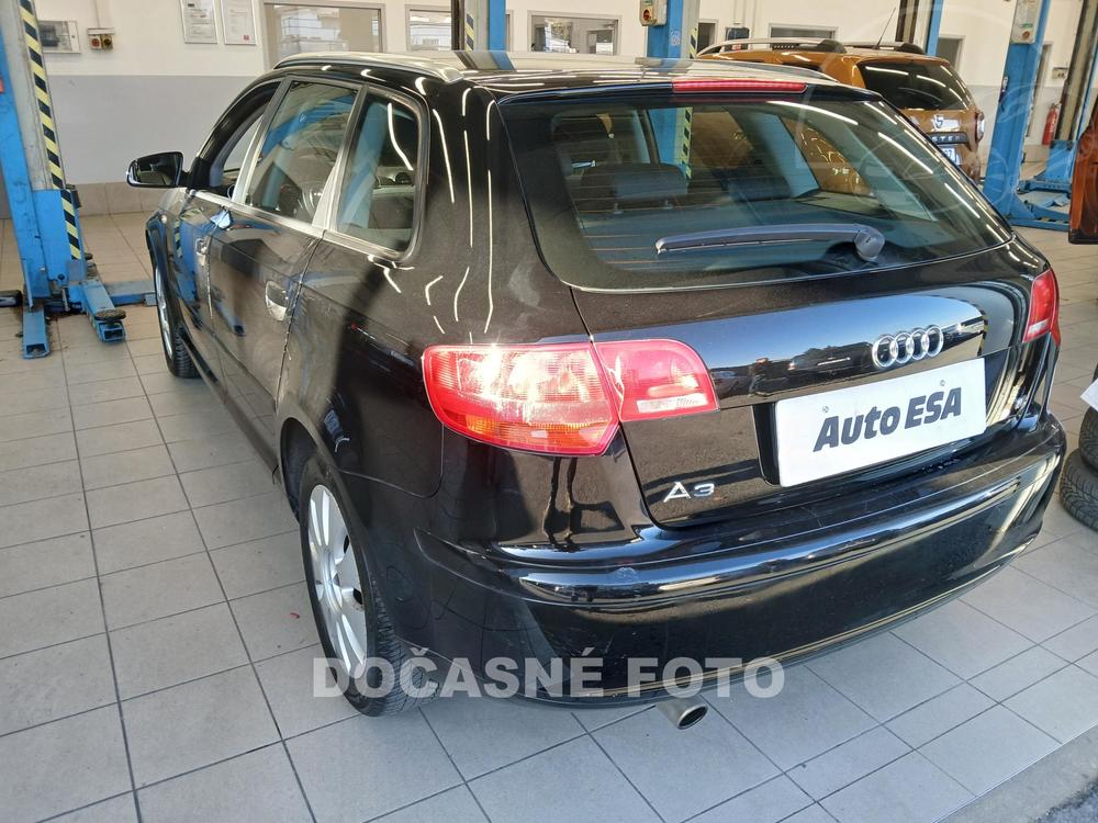 Audi A3 1.6 i