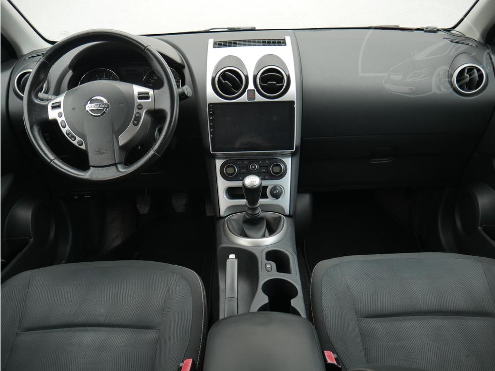 Nissan Qashqai 2.0 i