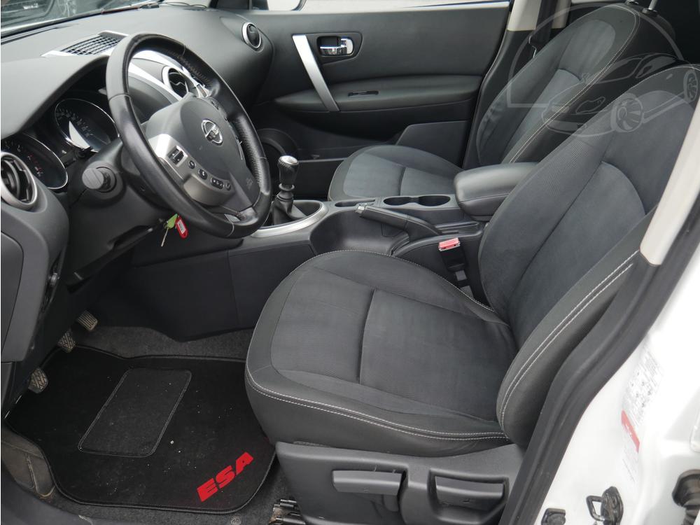 Nissan Qashqai 2.0 i