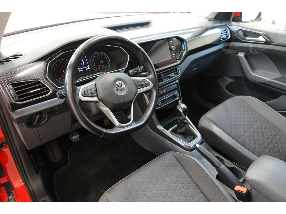 Volkswagen T-Cross 1.0 TSI 1.maj Serv.kniha, R