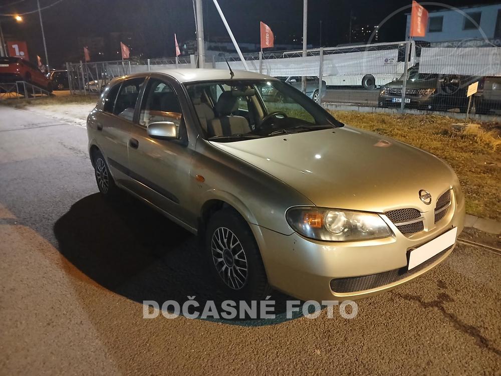 Prodm Nissan Almera 1.5 i, R