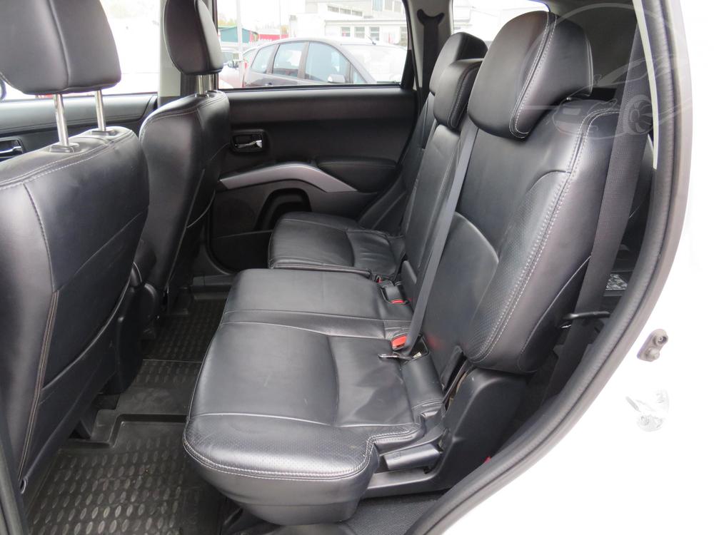 Peugeot 4007 2.2 HDi Serv.kniha