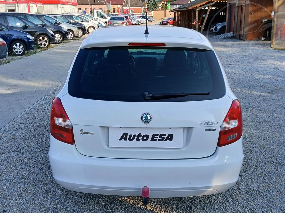 koda Fabia II nafta, R