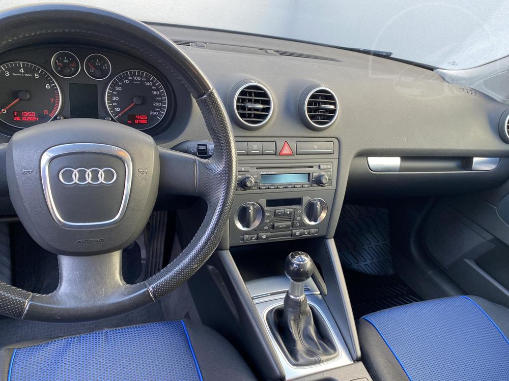 Audi A3 1.6 i