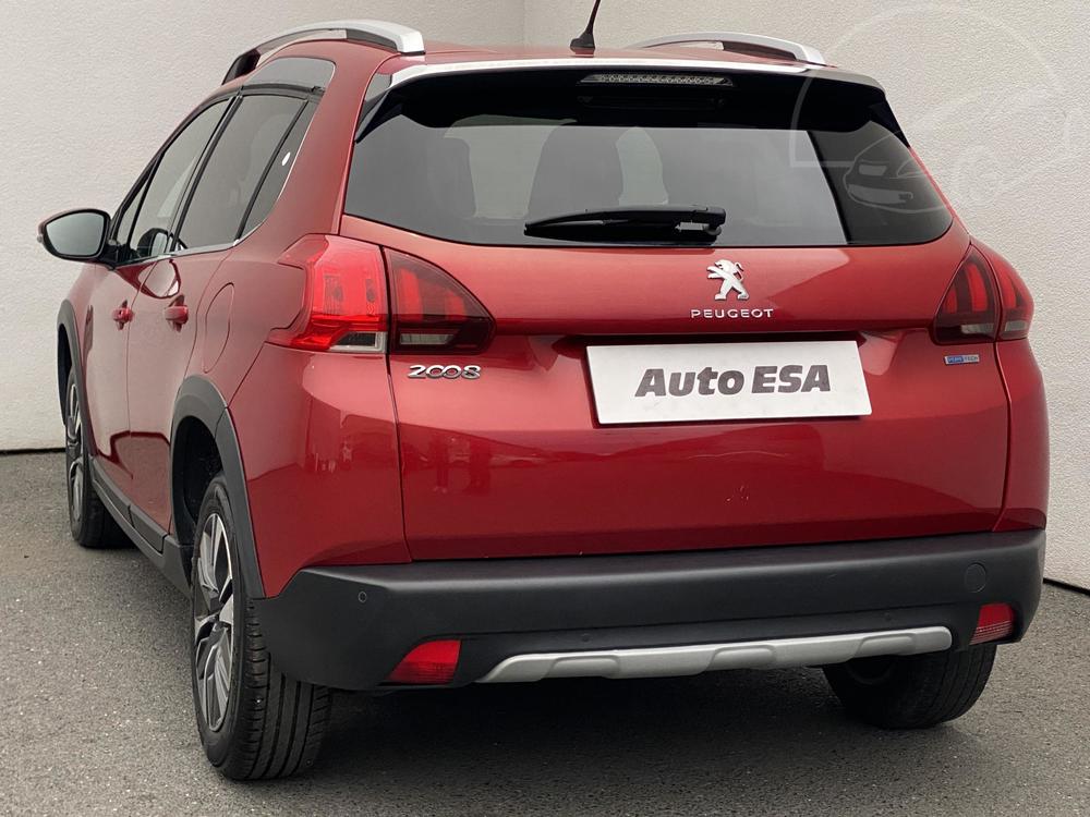 Peugeot 2008 1.2 PT