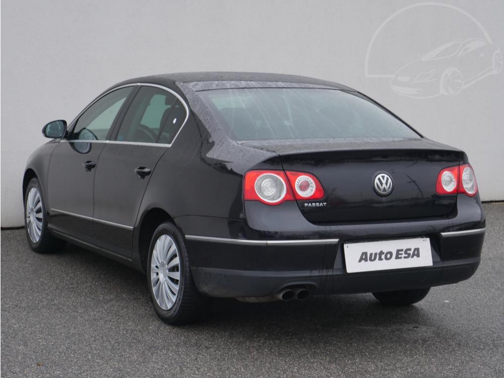 Volkswagen Passat 2.0 TDi, R