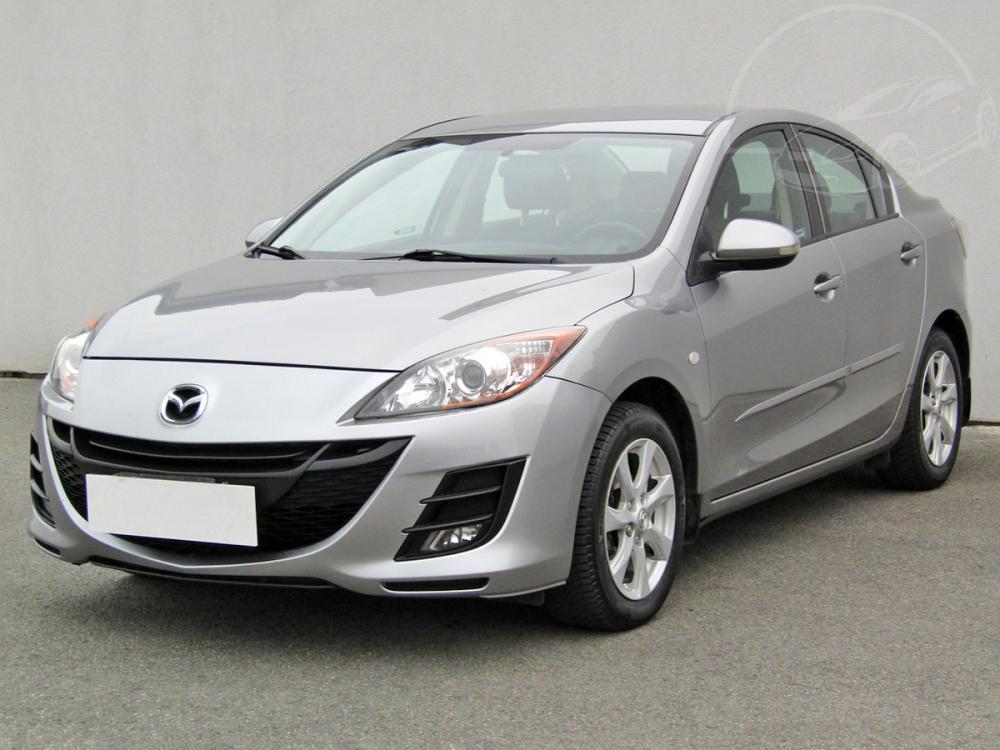 Mazda 3 1.6, R