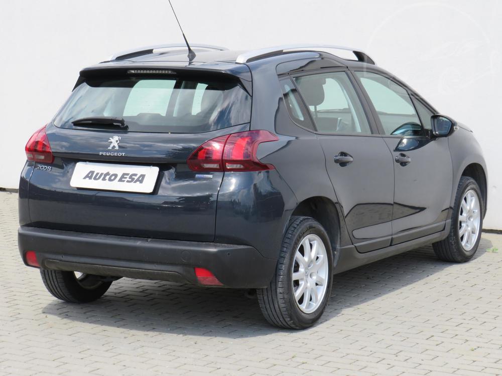 Peugeot 2008 1.2 PT, R