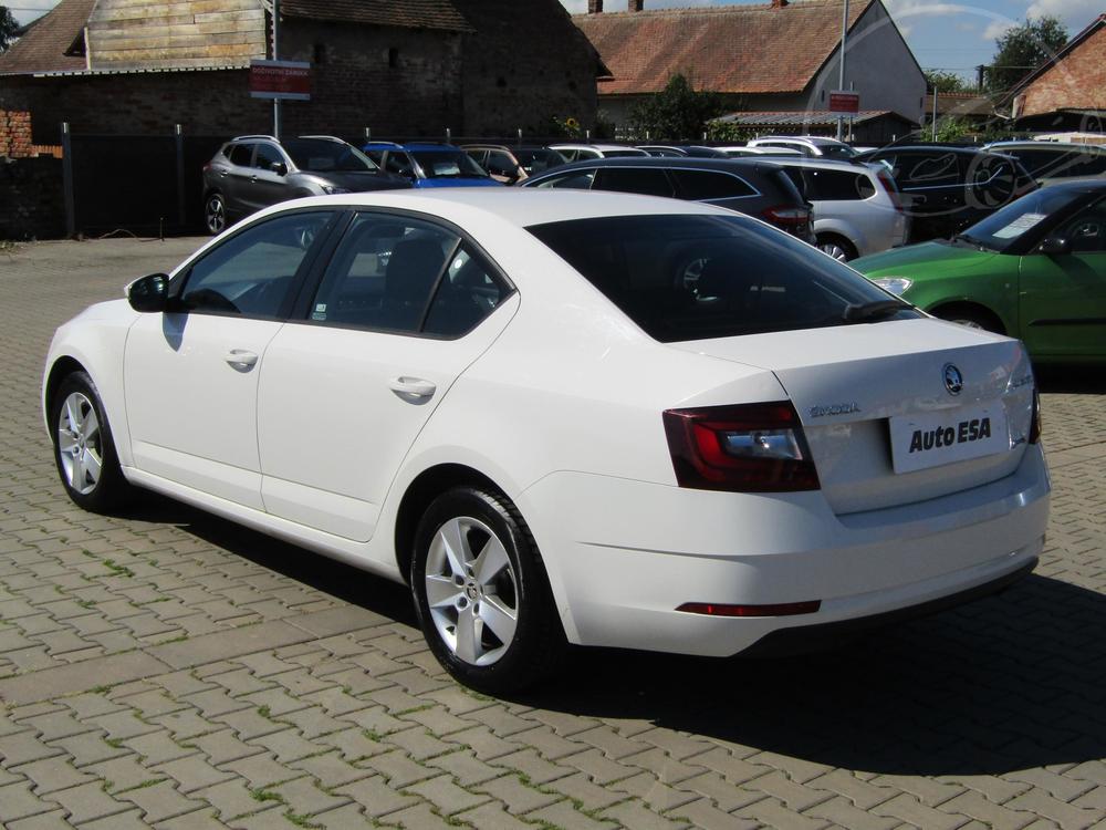 koda Octavia III 1.6 TDi, R