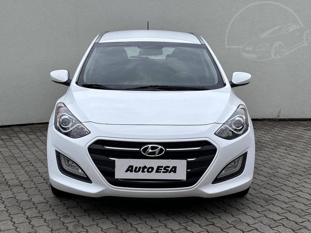 Hyundai i30 1.6 i 1.maj, R