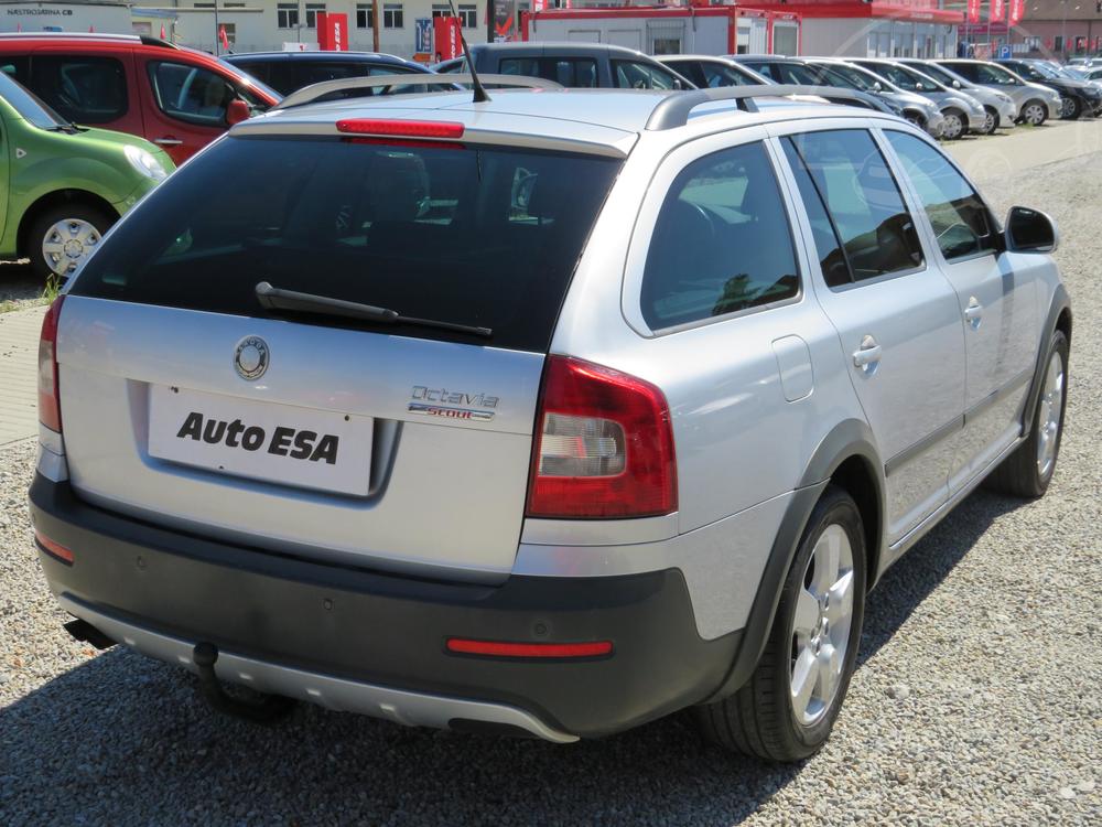 koda Octavia II 2.0 TDi Serv.kniha