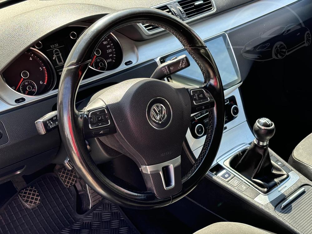 Volkswagen Passat 2.0 TDi, R