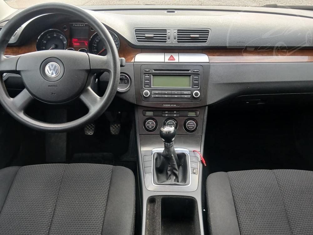 Volkswagen Passat 1.6 i