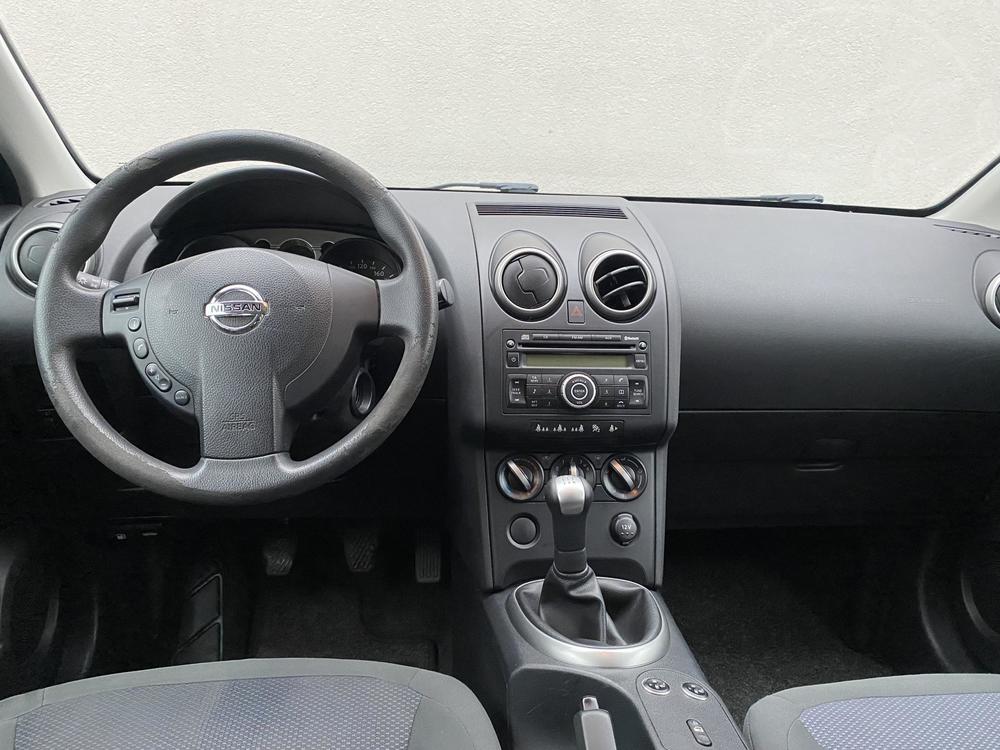 Nissan Qashqai 1.6 i