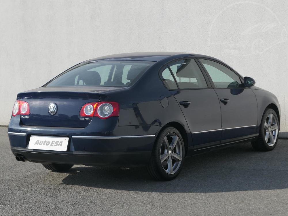 Volkswagen Passat 2.0 FSi, R