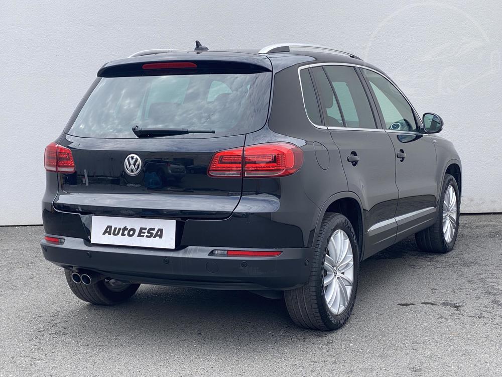 Volkswagen Tiguan 2.0 TDi Serv.kniha