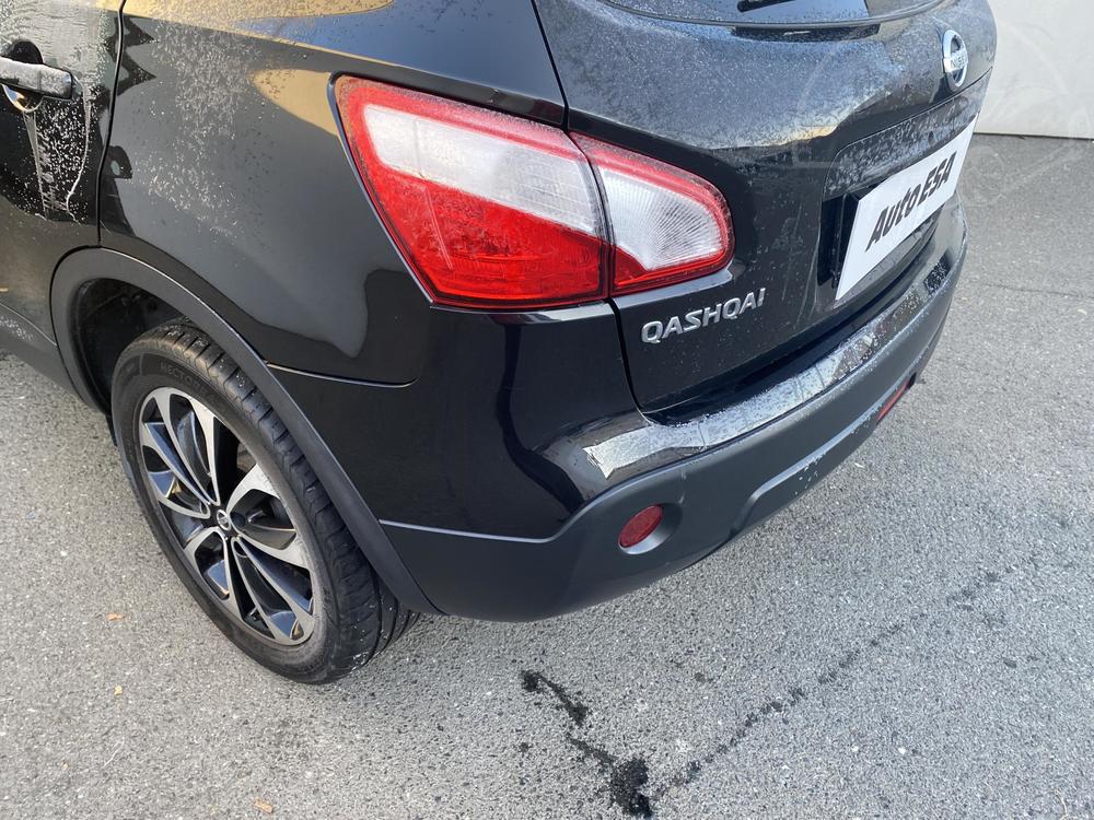 Nissan Qashqai 2.0 i