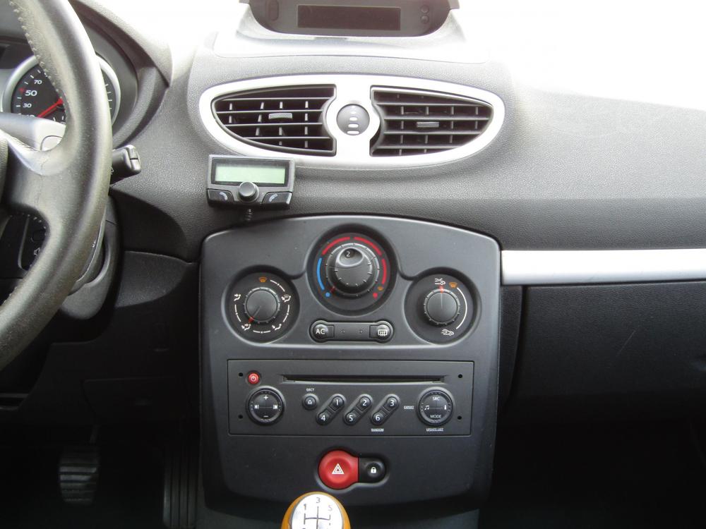 Renault Clio 1.2 i, R