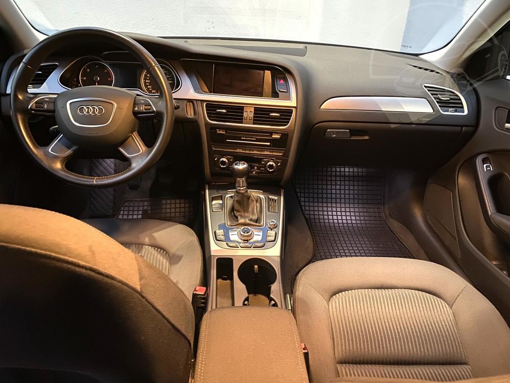 Audi A4 2.0 TDi Serv.kniha