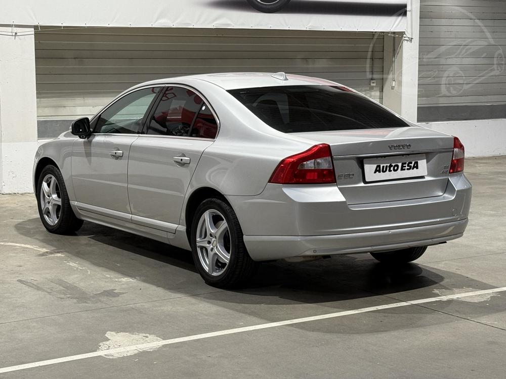 Volvo S80 3.2