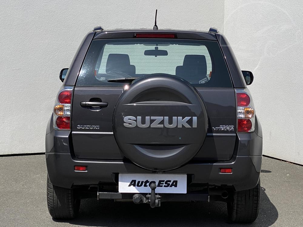 Suzuki Grand Vitara 2.4 i