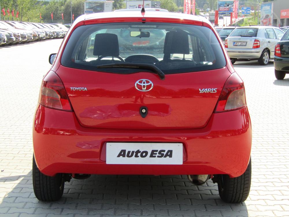 Toyota Yaris 1.3, R