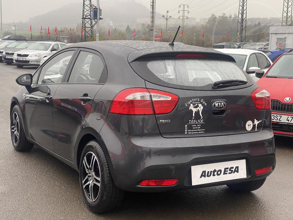 Kia Rio 1.2 i, R