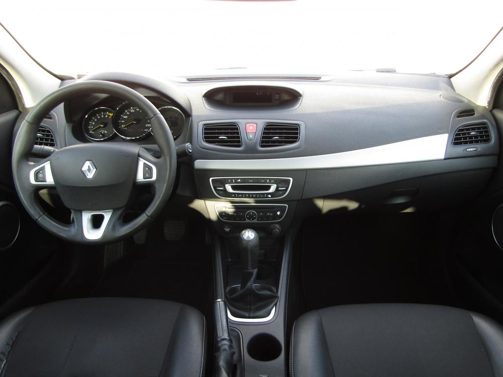 Renault Fluence 1.6 i, R