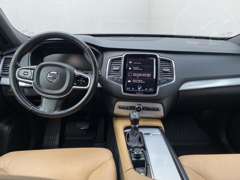 Volvo XC90 2.0 D Serv.kniha