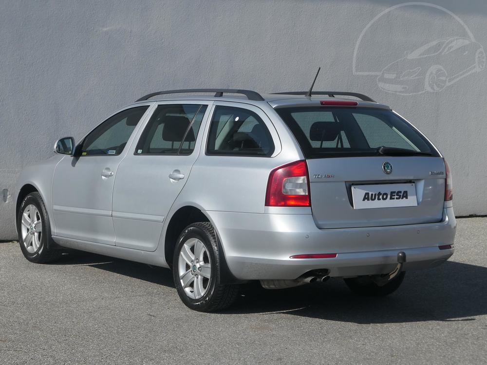 koda Octavia II 1.6 TDi, R