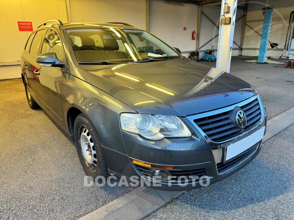 Volkswagen Passat 1.6 i