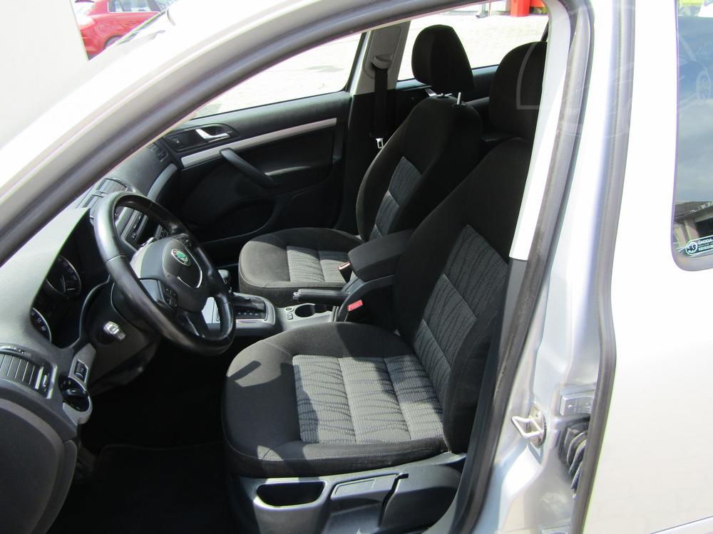 koda Octavia II 1.6 TDi, R